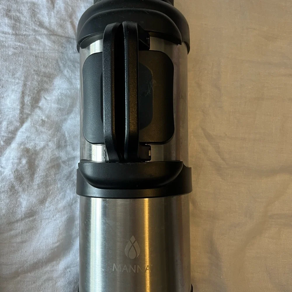 Manna Titan Stainless Steel Container with Black Base 4L. Double Wall. - Picture 3 of 10